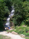 A nice waterfall sightseeing area east of Gauley Bridge, WV (US-60)...6-01picture25.jpg (85790 bytes)